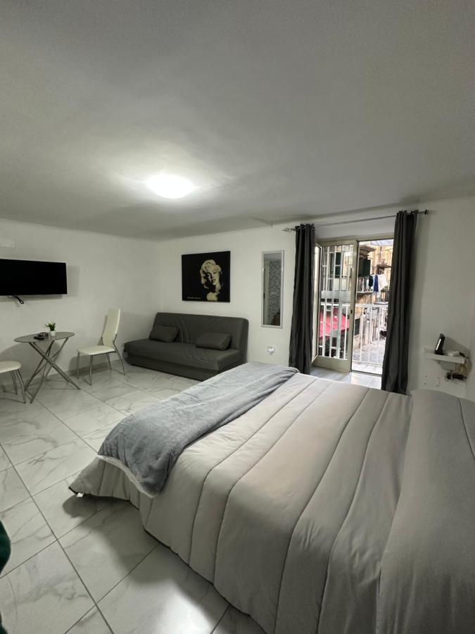 Gradoniroom26 Napels Buitenkant foto