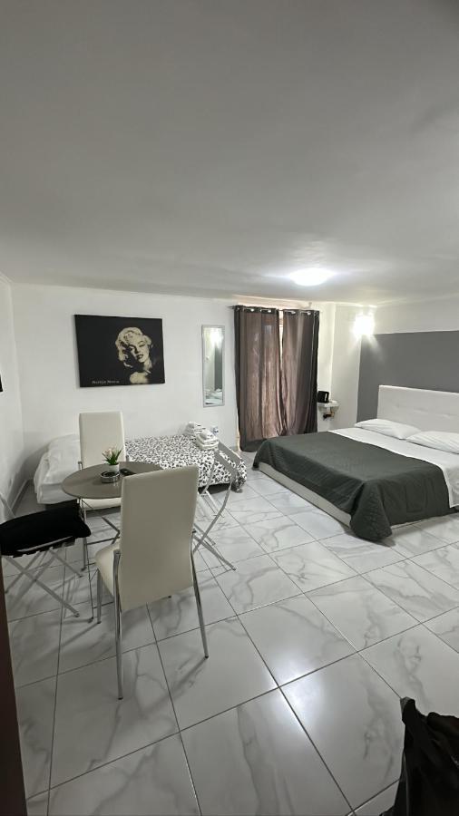 Gradoniroom26 Napels Buitenkant foto